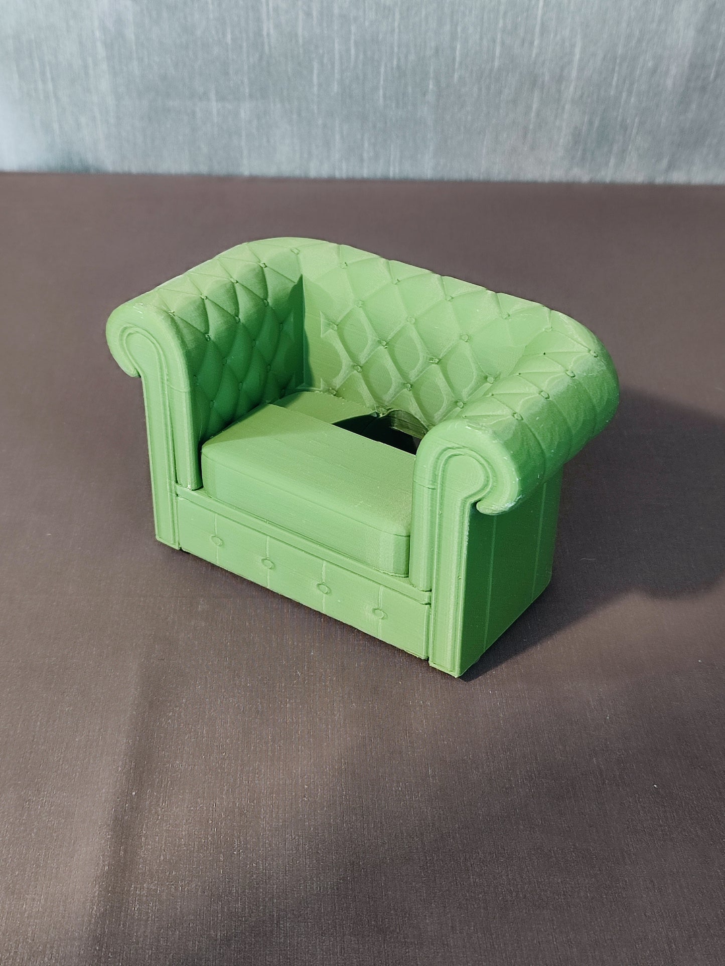 Simpatico divanetto portacellulare da tavolo