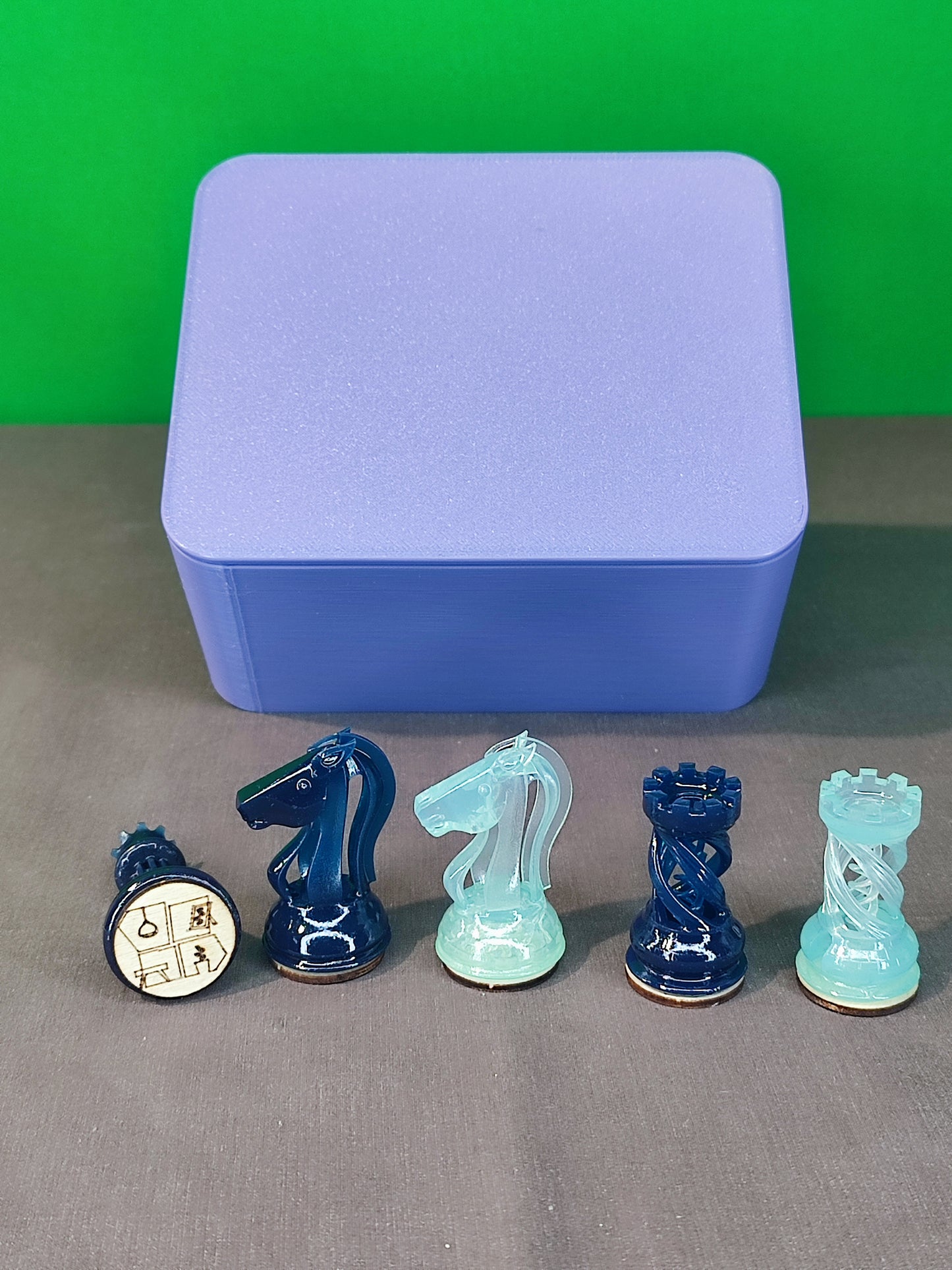 Scacchiera e set di pedine personalizzato