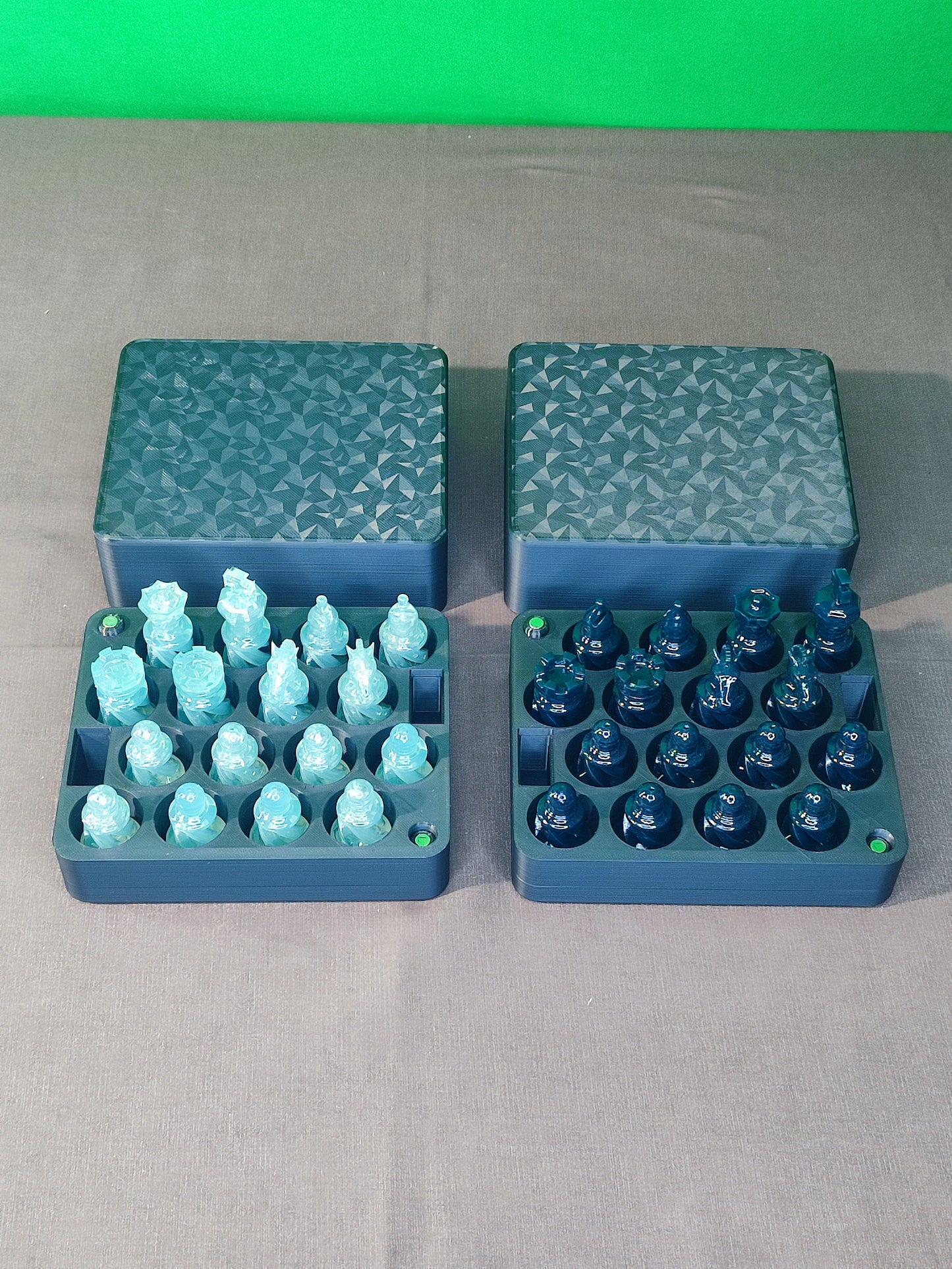 Scacchiera e set di pedine personalizzato